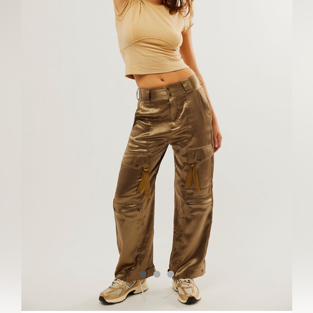 Free People Tried to Tell You cargo pants Satin Trousers Desert Palm sz.6